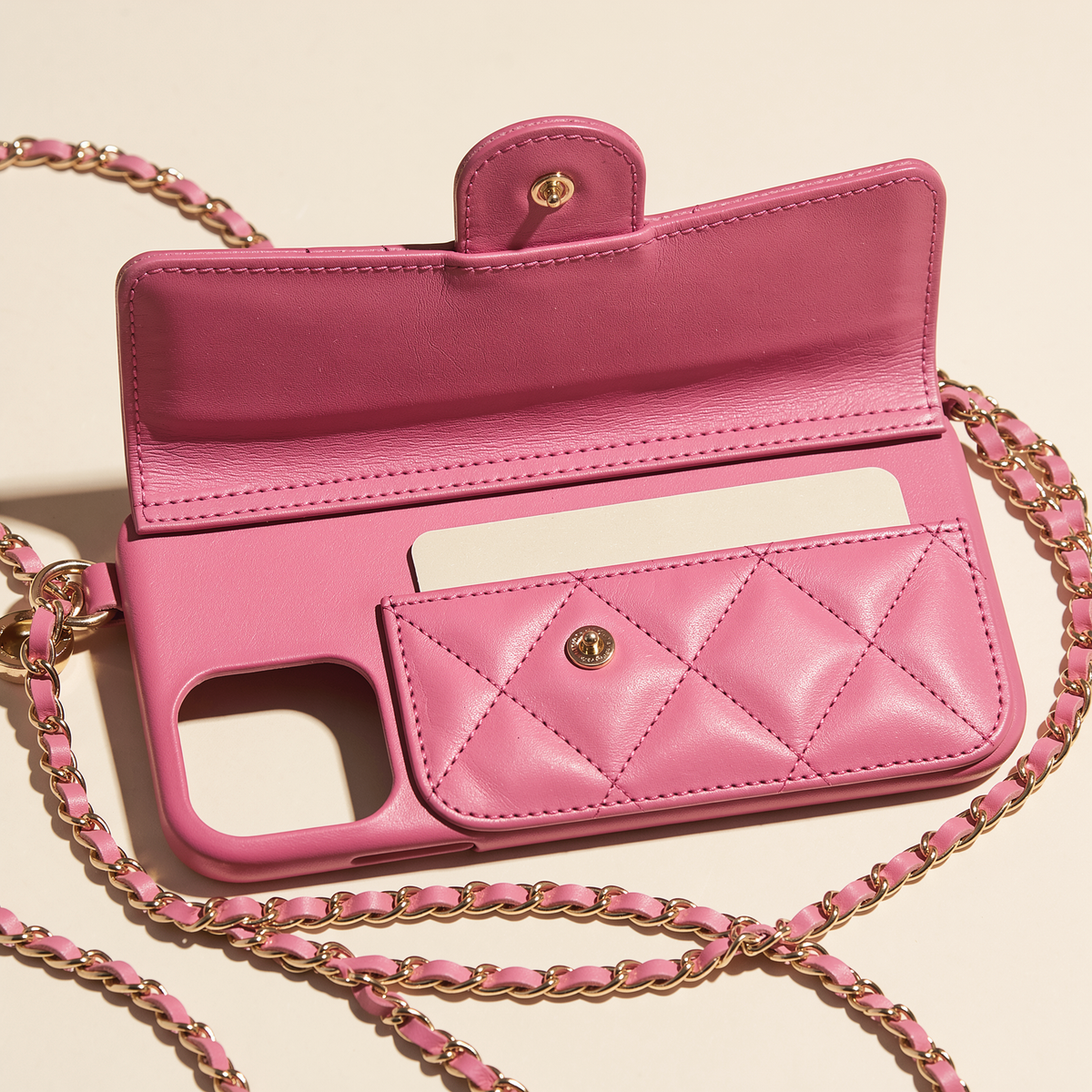 Quilted Chain Phone Case – Powder Pink